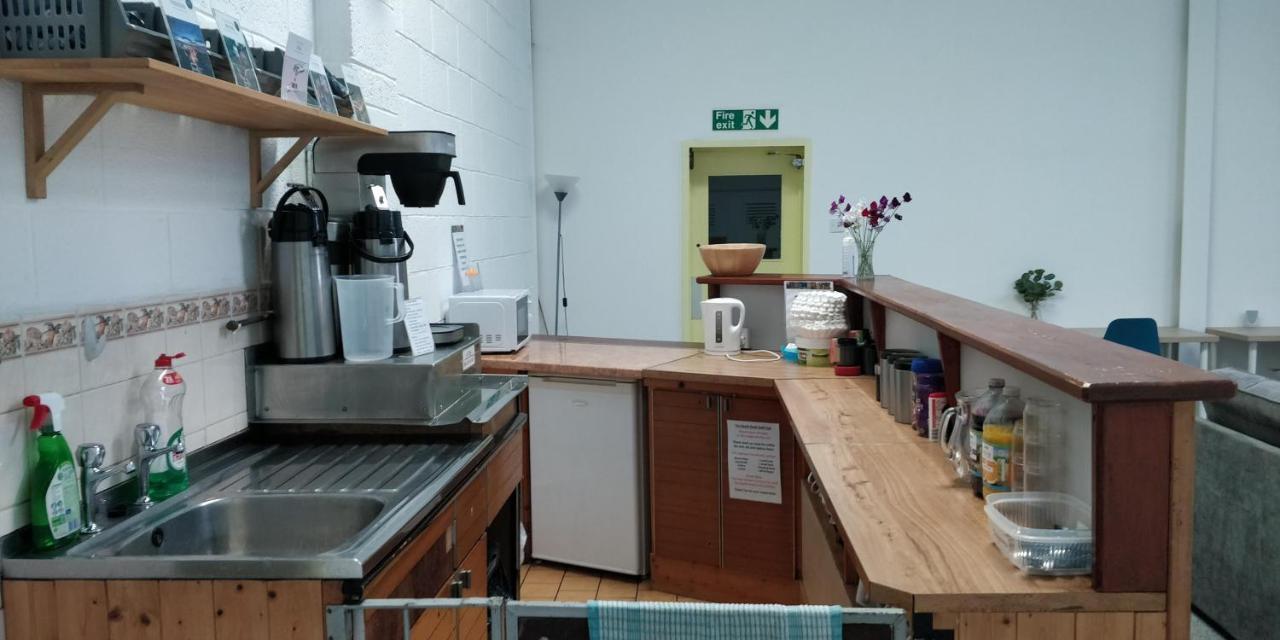 Y Doc At World Horizons Community Hub Hostel Ланели Екстериор снимка