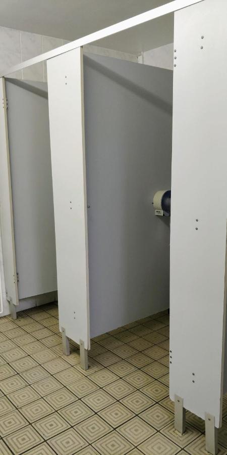Y Doc At World Horizons Community Hub Hostel Ланели Екстериор снимка